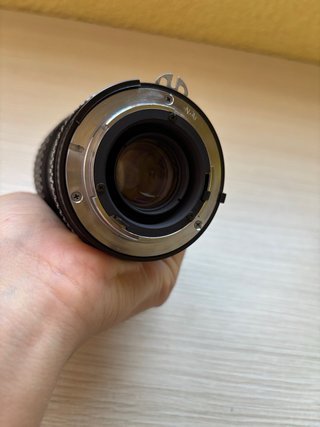 Tokina RMC 35-105mm f/3.5-4.3 Objetivo