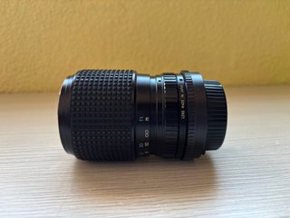Tokina RMC 35-105mm f/3.5-4.3 Objetivo