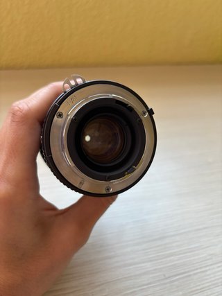 Tokina RMC 35-105mm f/3.5-4.3 Objetivo