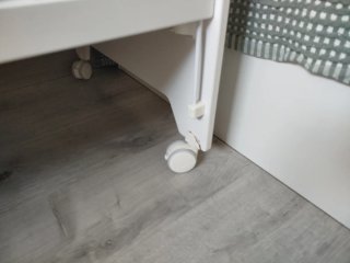 Cuna de bebé blanca