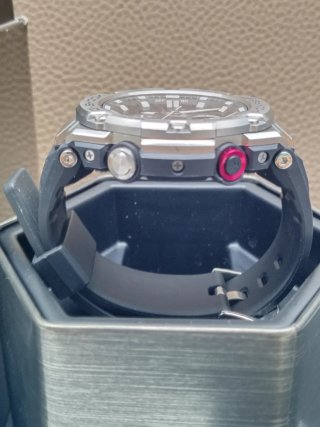 Casio G-Shock GST-B100-1AER