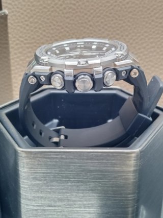 Casio G-Shock GST-B100-1AER