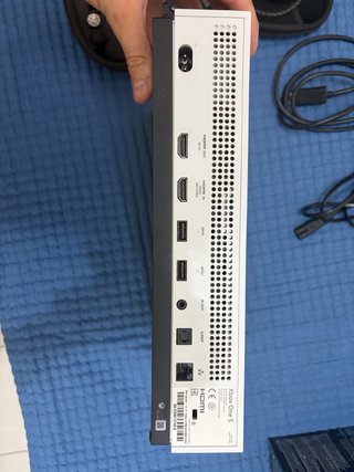 Xbox One S 1TB + Xbox Elite Series 2