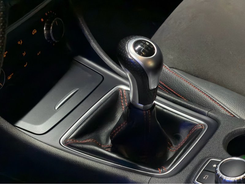 Mercedes-Benz CLA 2015, foto 13