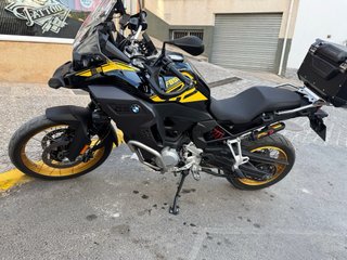 BMW F850GS Adventure Negra