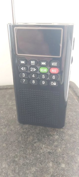 Radio Portátil USB MP3 FM AM batería recargable