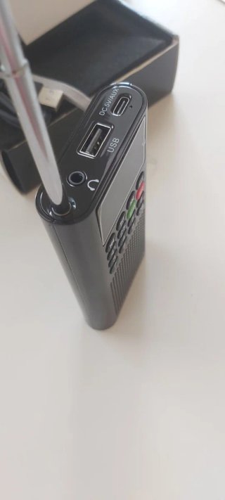 Radio Portátil USB MP3 FM AM batería recargable
