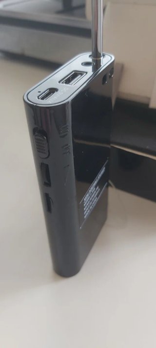 Radio Portátil USB MP3 FM AM batería recargable