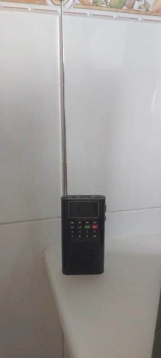 Radio Portátil USB MP3 FM AM batería recargable