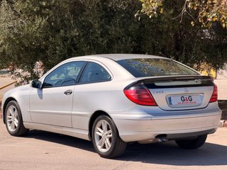 Mercedes-Benz Clase C 2003