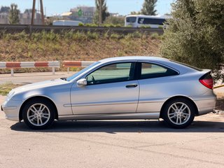 Mercedes-Benz Clase C 2003