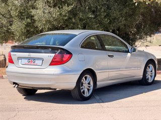 Mercedes-Benz Clase C 2003