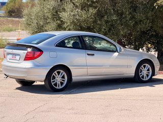 Mercedes-Benz Clase C 2003