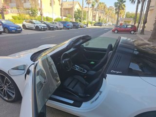 Porsche 911 año 2023 con 36.000KMS