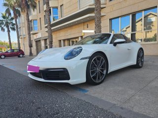 Porsche 911 año 2023 con 36.000KMS