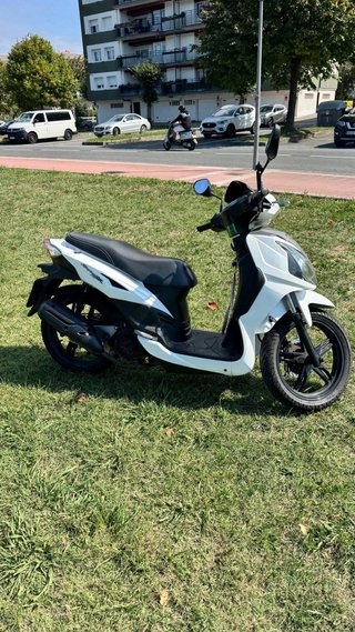 Sym Symphony 125 Scooter