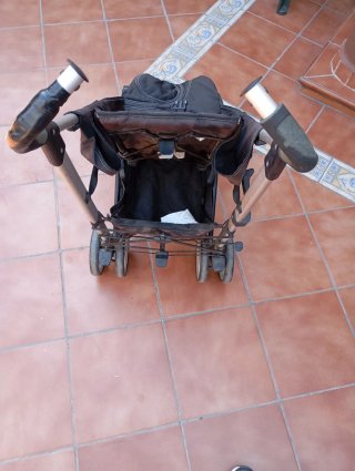 Carrito Chicco negro