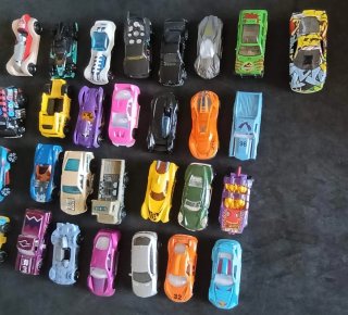 Lotto 29 macchinine Hot Wheels
