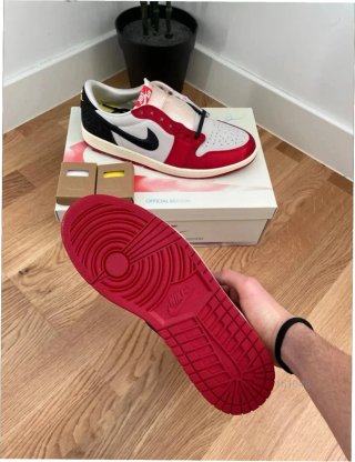Jordan 1 Low OG Talla 43