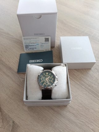 Reloj Seiko spirit Chronograph SBTR017 Esfera Verd
