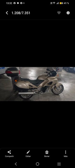 Honda touring dorada