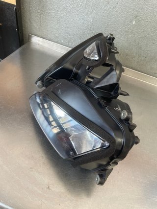 Faro delantero Honda CBR600RR 2005