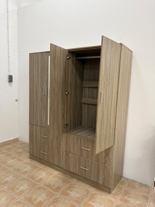 Ropero 4 puertas roble NUEVO + 2 Cajones.