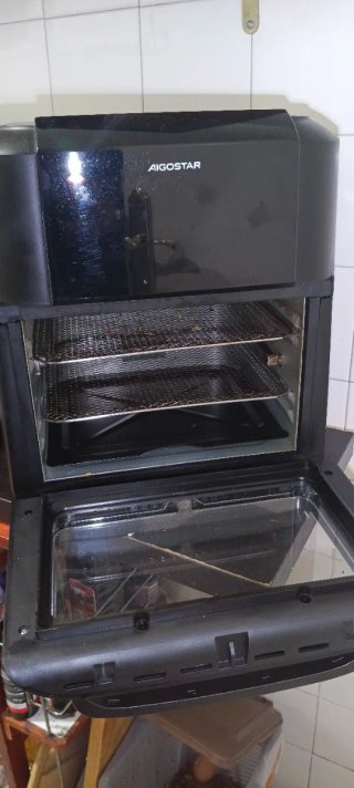 Freidora de aire Aigostar negra 12L