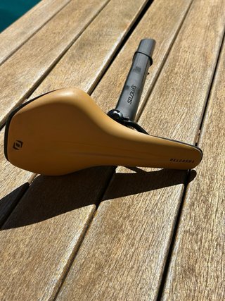 Tija Syncros Carbono + Sillín Belcarra 130