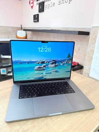 MacBook Pro 16'' 2023 Apple M2 Max 38-Core GPU 64GB RAM 2TB SSD