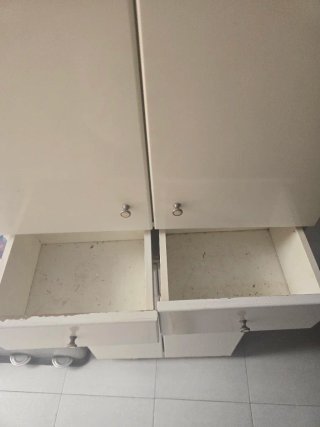 Mueble de baño blanco