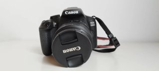 Canon EOS 1300D, funda LowePro, Trípode Manfrotto