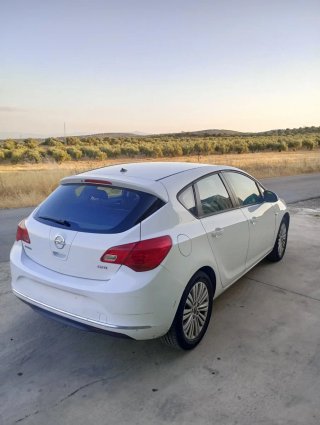 Opel Astra 2016