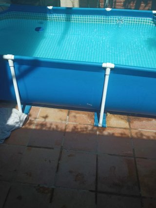 Piscina desmontable azul y blanco