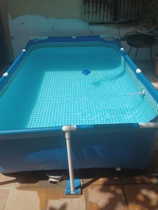 Piscina desmontable azul y blanco