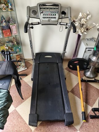 Bicicleta Estática, cinta y pedales