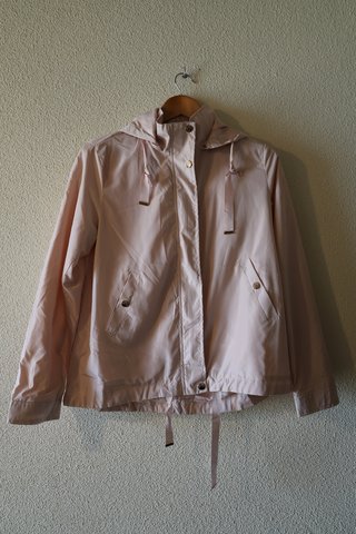 Chaqueta cortavientos rosa