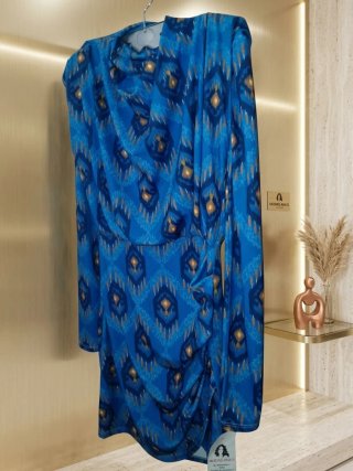 Vestido corto estampado ikat azul drapeado