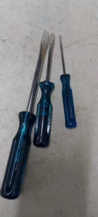 3 destornilladores IRIMO