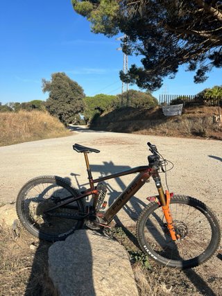 FOCUS JAM² E-MTB Doble Suspensión