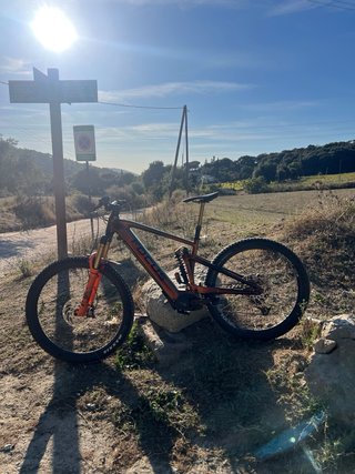 FOCUS JAM² E-MTB Doble Suspensión