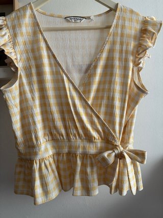 Blusa Naf Naf cuadros vichy amarilla