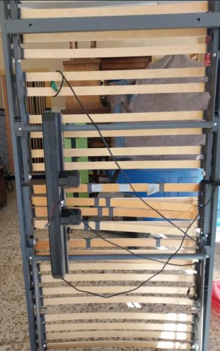 Cama articulada madera y metal de 90