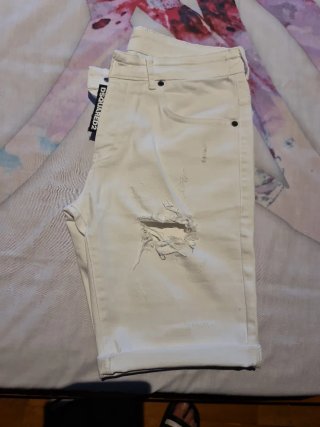 REGALO PANTALON CORTO