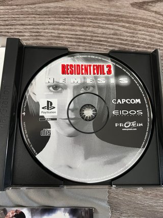 Resident Evil 3 Nemesis PS1 PAL Español