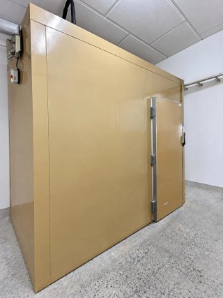 Cámara frigorífica Capeli completa