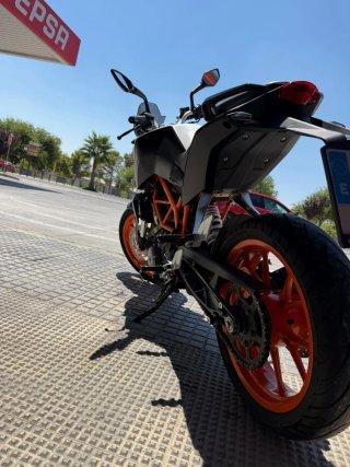 KTM 390 NAKED Naranja/Blanco