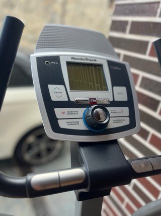 Máquina Elíptica Gimnasio
