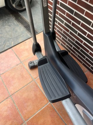 Máquina Elíptica Gimnasio