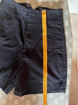 Short neri vita alta
